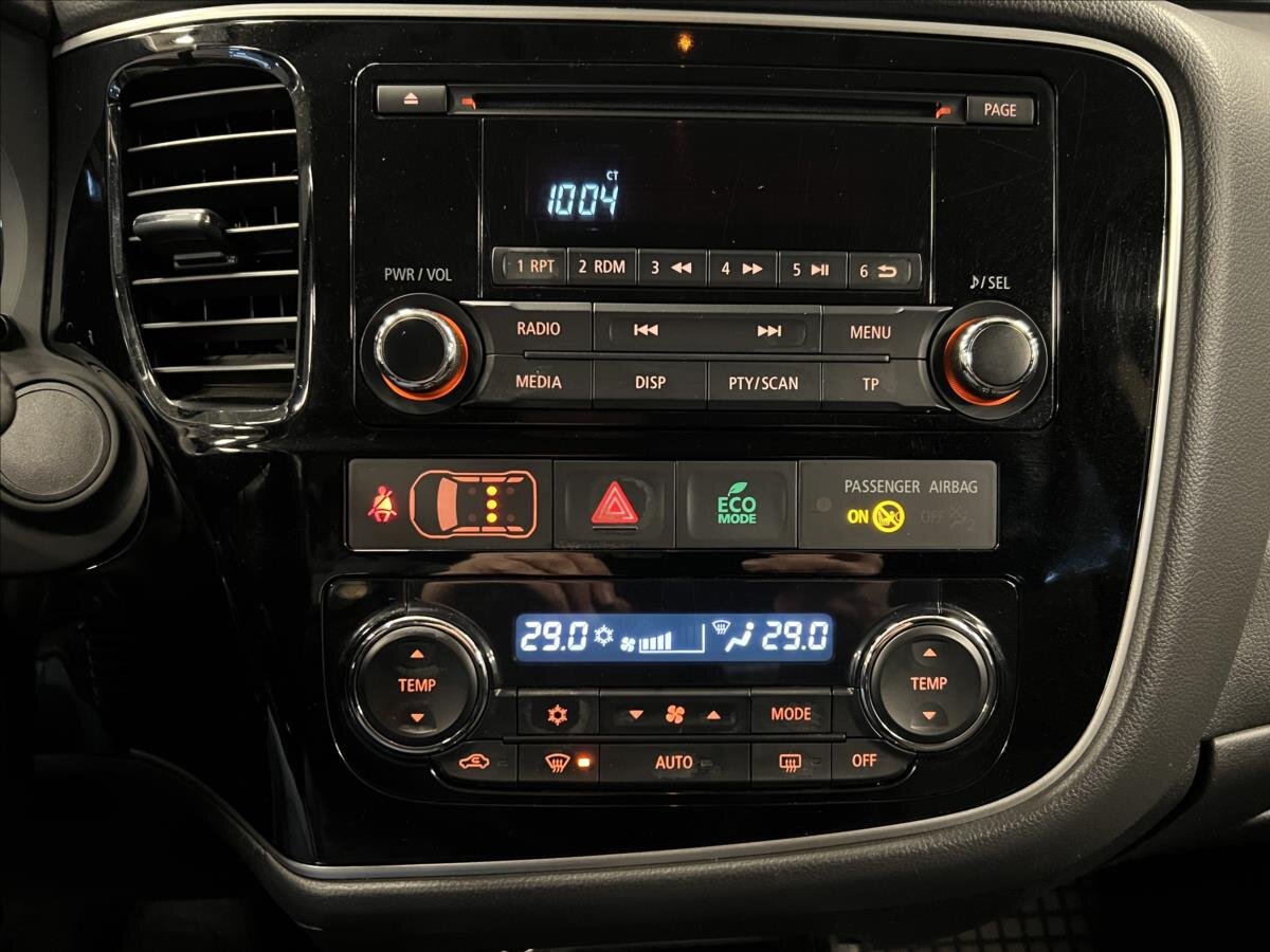 Mitsubishi Outlander SUV 2,3 l 110 kw