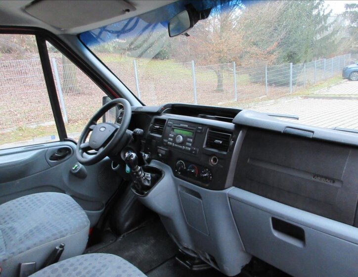 Ford Transit Valník 2,4 l 103 kw