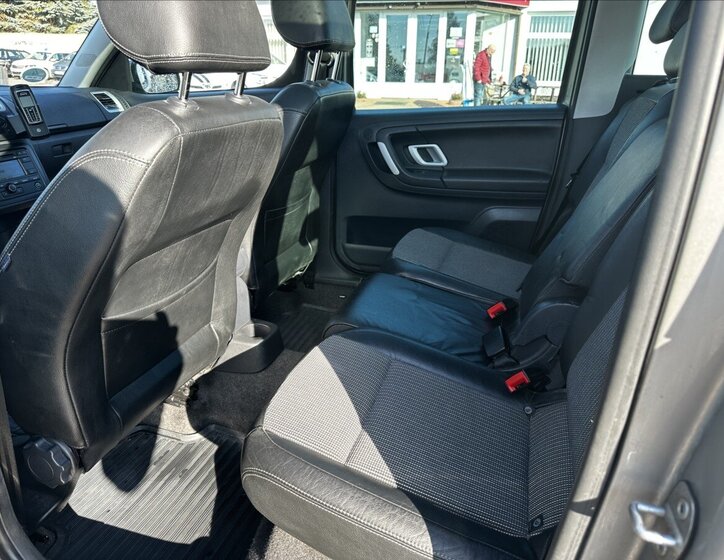 Škoda Roomster Kombi 1,6 l 77 kw
