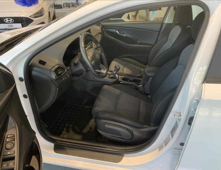 Hyundai i30 20