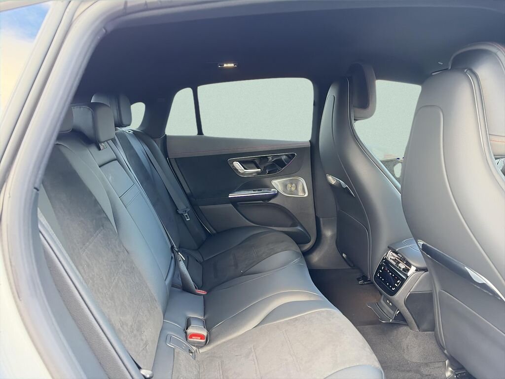 Mercedes-Benz EQE Sedan / Limuzína 0,0 235 kw