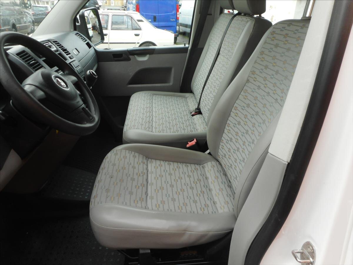 Volkswagen Transporter Valník 2,0 l 103 kw