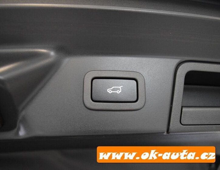 Land Rover Range Rover Velar SUV 2,0 l 0