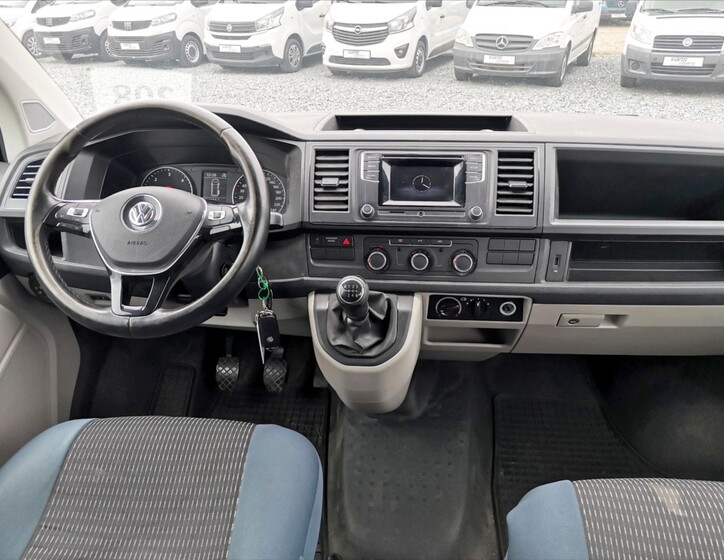 Volkswagen Transporter 17