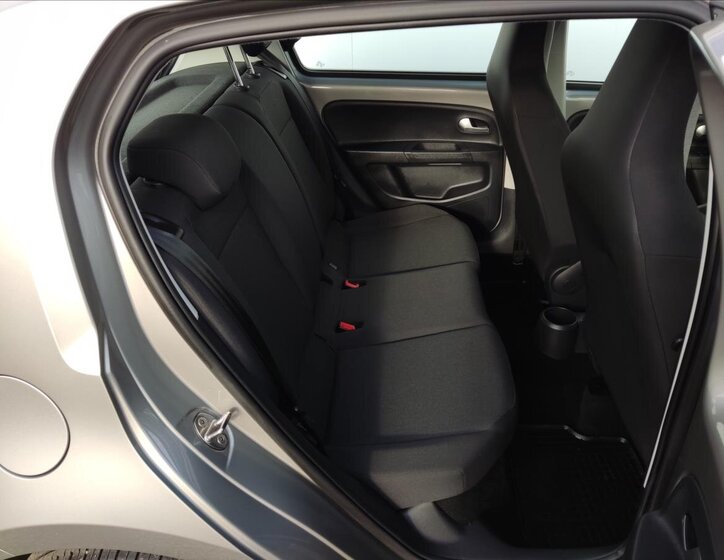 Volkswagen up! 21