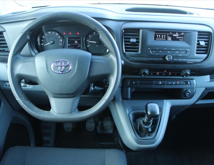 Toyota ProAce Kombi 2,0 l 106 kw