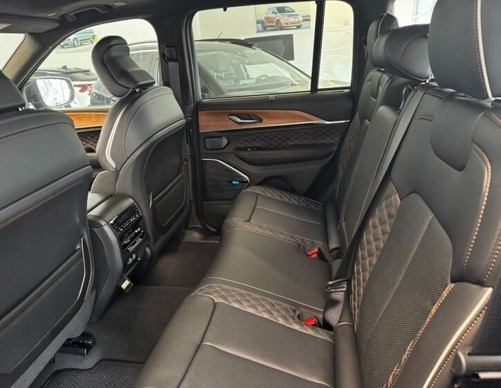 Jeep Grand Cherokee 13