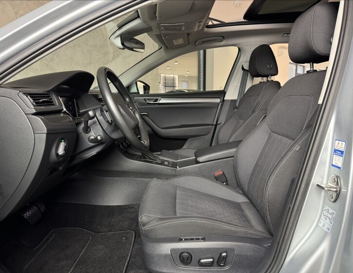 Škoda Superb Kombi 1,4 l 160 kw