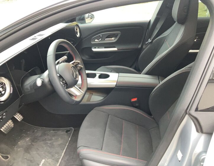 Mercedes-Benz CLA Sedan 0,0 200 kw