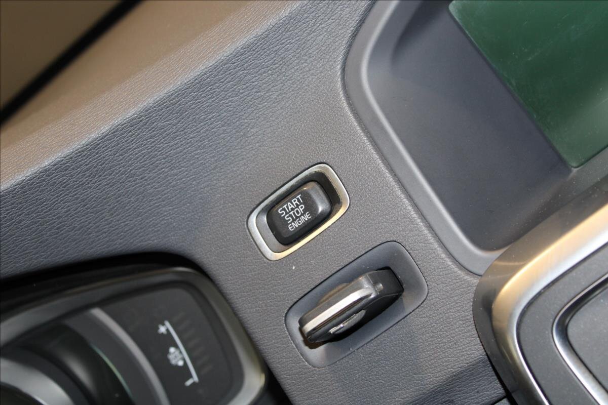 Volvo V60 Kombi 1,6 l 84 kw
