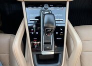 Porsche Cayenne SUV 3,0 l 250 kw