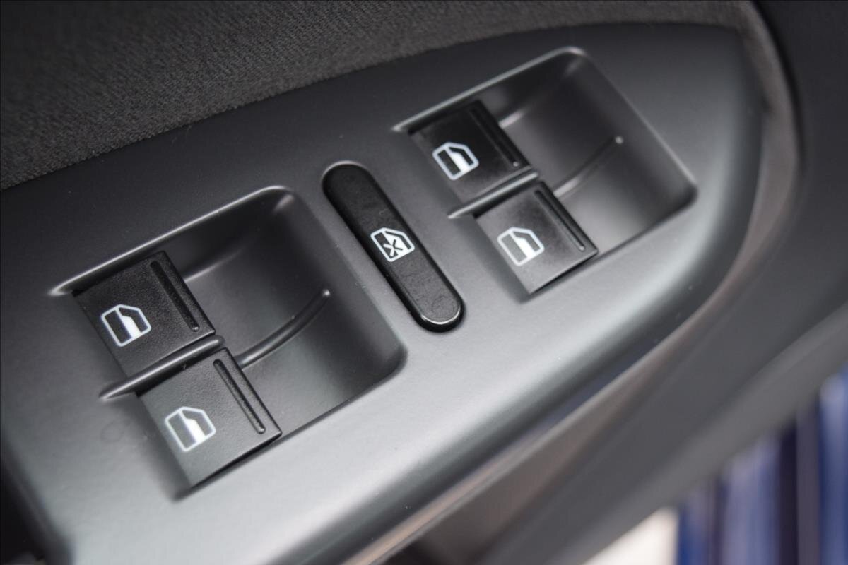 Volkswagen Touran Kombi 1,4 l 103 kw