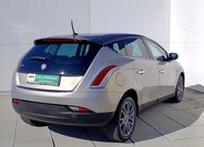 Lancia Delta Hatchback 1,6 l 88 kw