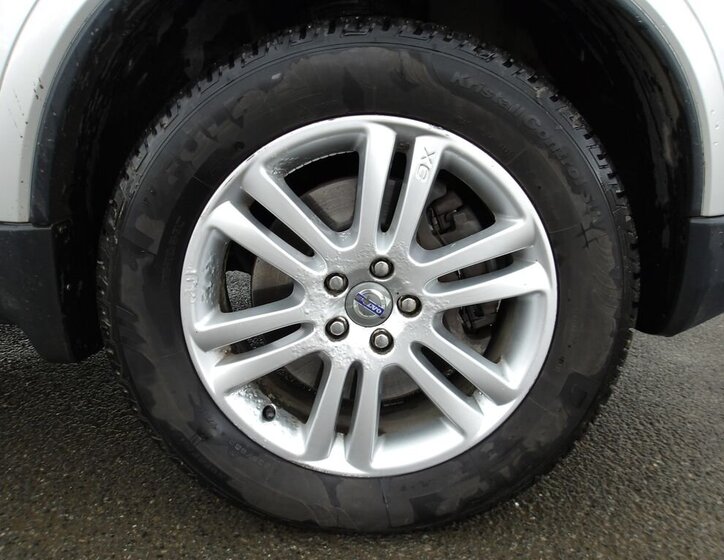 Volvo XC90 SUV 2,4 l 136 kw