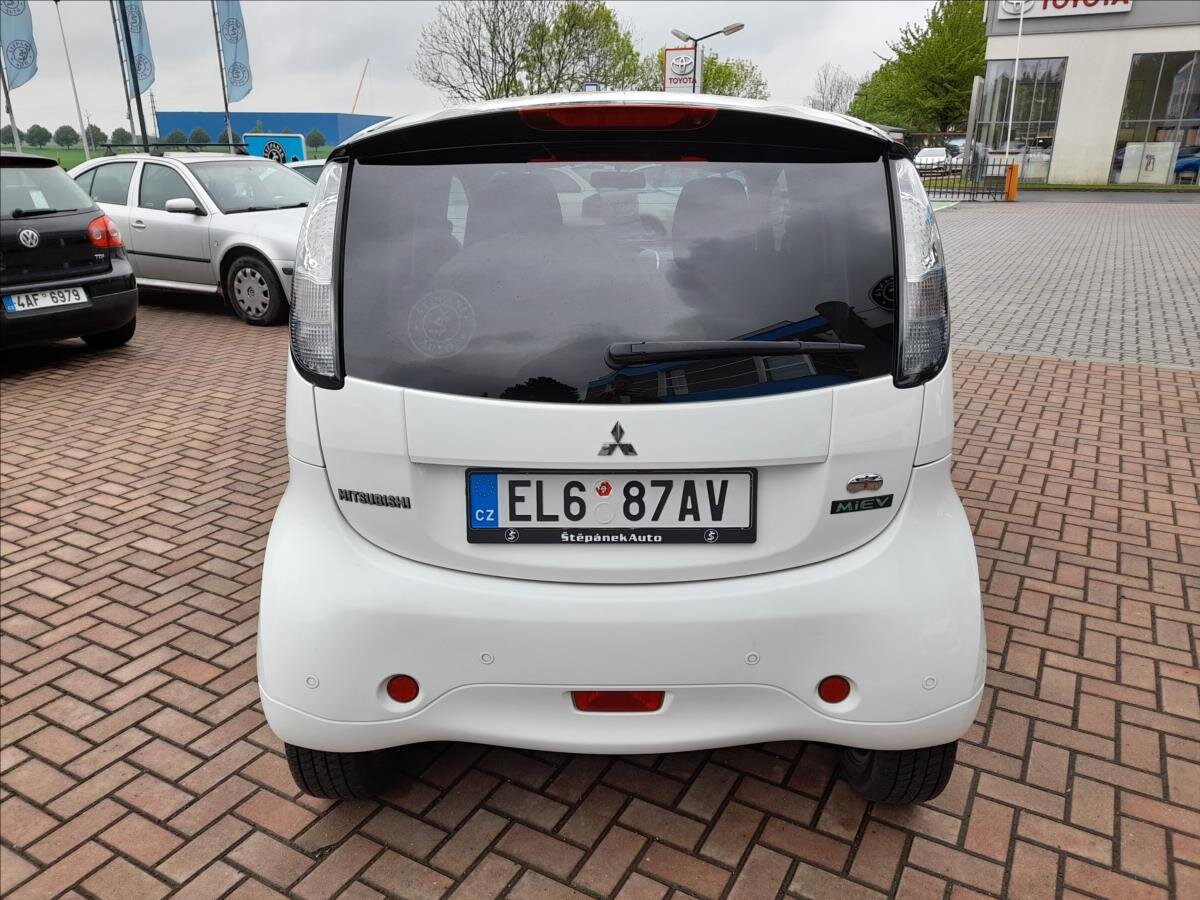 Mitsubishi Ostatní Hatchback 0,0 35 kw