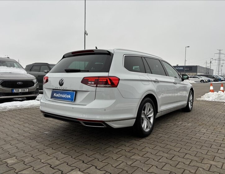 Volkswagen Passat Kombi 2,0 l 110 kw