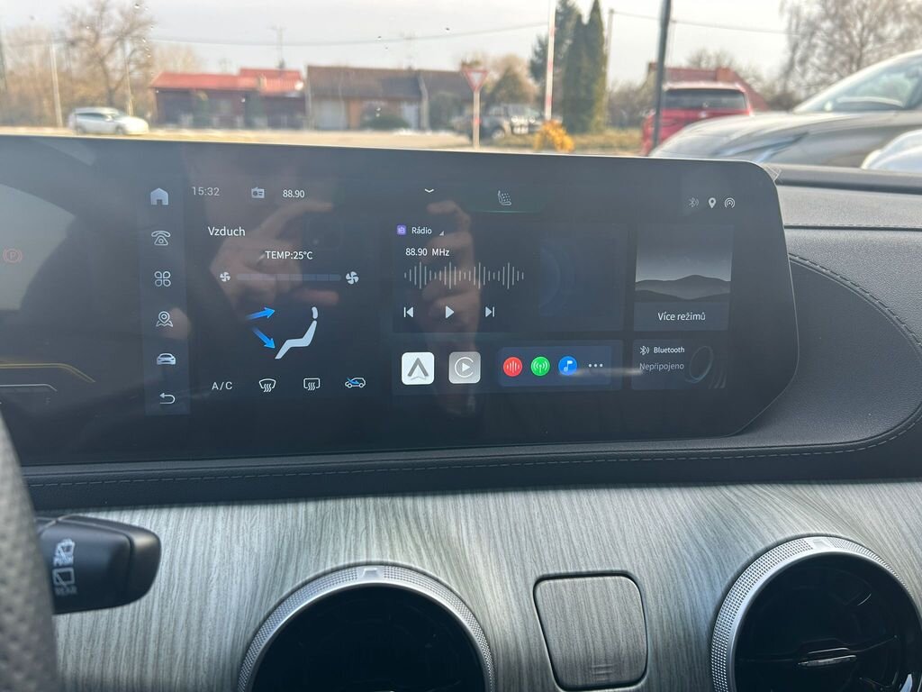 Dongfeng Ostatní MPV 1,5 l 130 kw