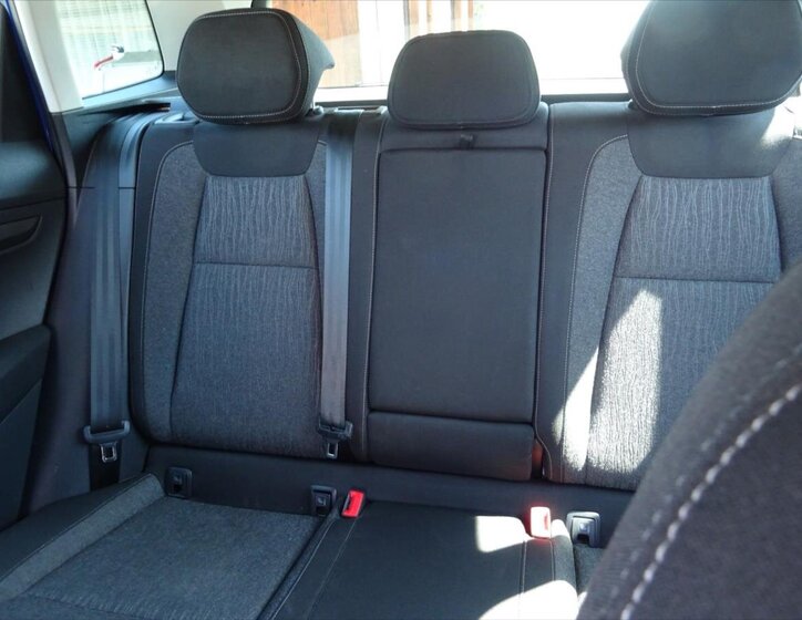 Škoda Karoq SUV 999,0 85 kw