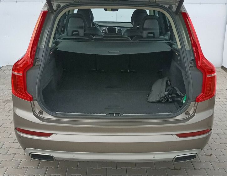 Volvo XC90 14