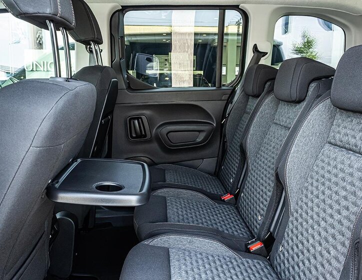 Peugeot Rifter MPV 1,5 l 96 kw