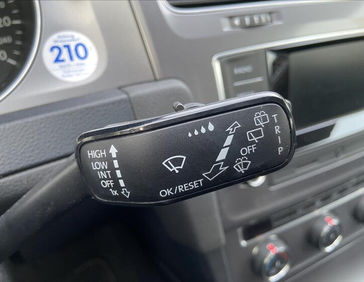 Volkswagen Golf Hatchback 1,2 l 63 kw