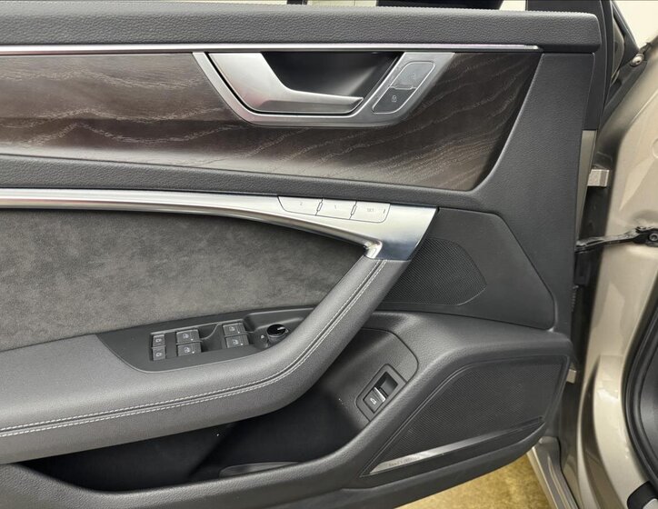 Audi S6 Sedan 3,0 l 257 kw