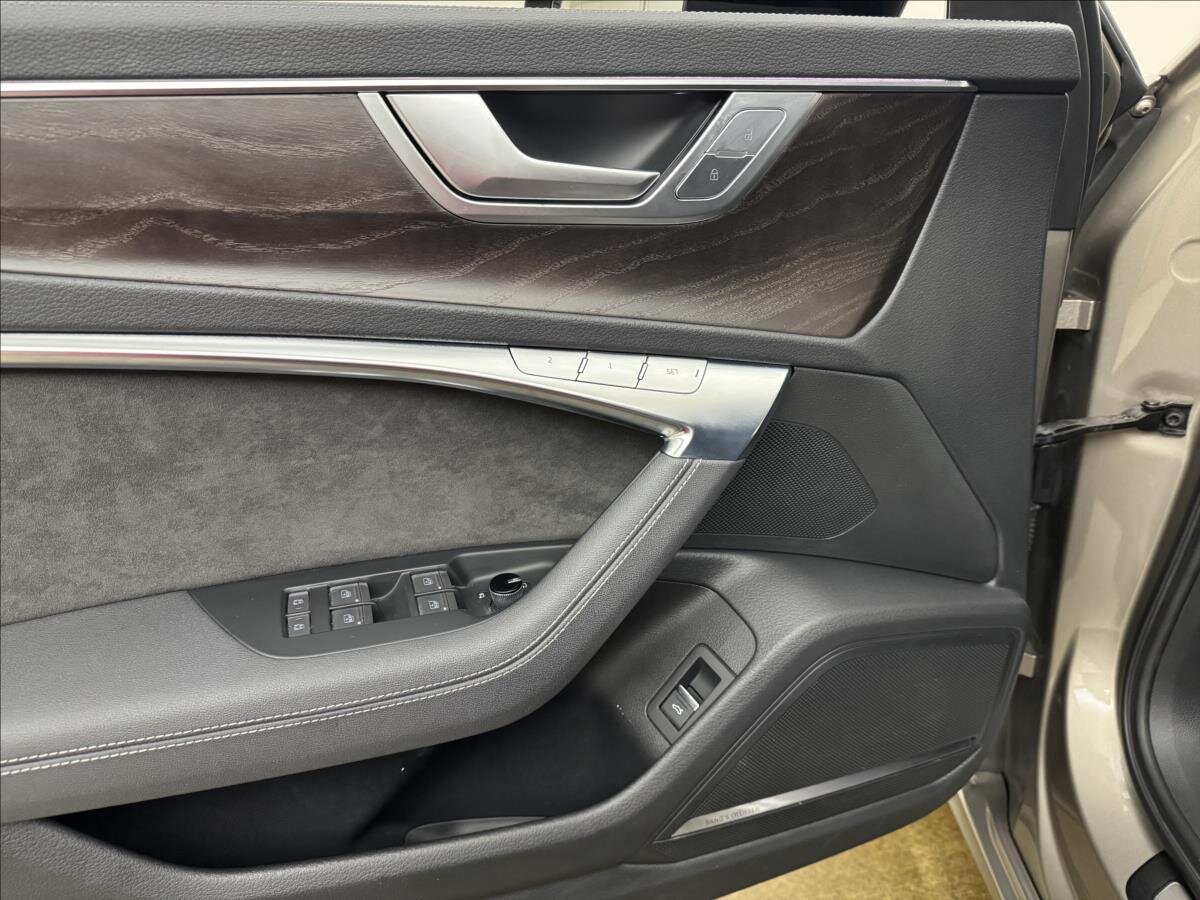 Audi S6 Sedan 3,0 l 257 kw