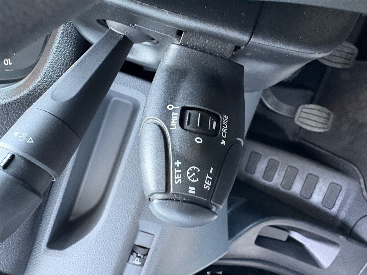 Opel Vivaro Ostatní 2,0 l 106 kw