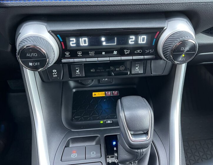 Toyota RAV4 SUV 2,5 l 131 kw