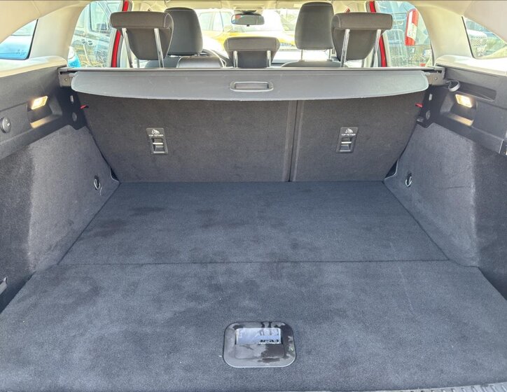 Ford Focus Kombi 999,0 92 kw