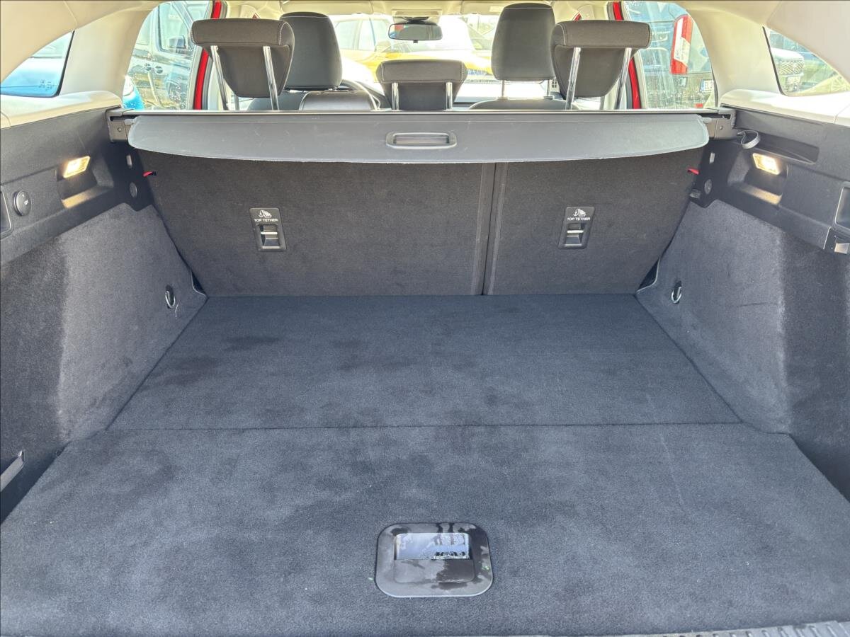 Ford Focus Kombi 999,0 92 kw