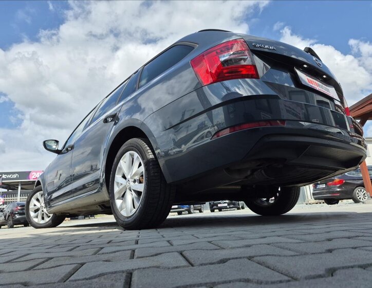 Škoda Octavia Kombi 1,5 l 110 kw