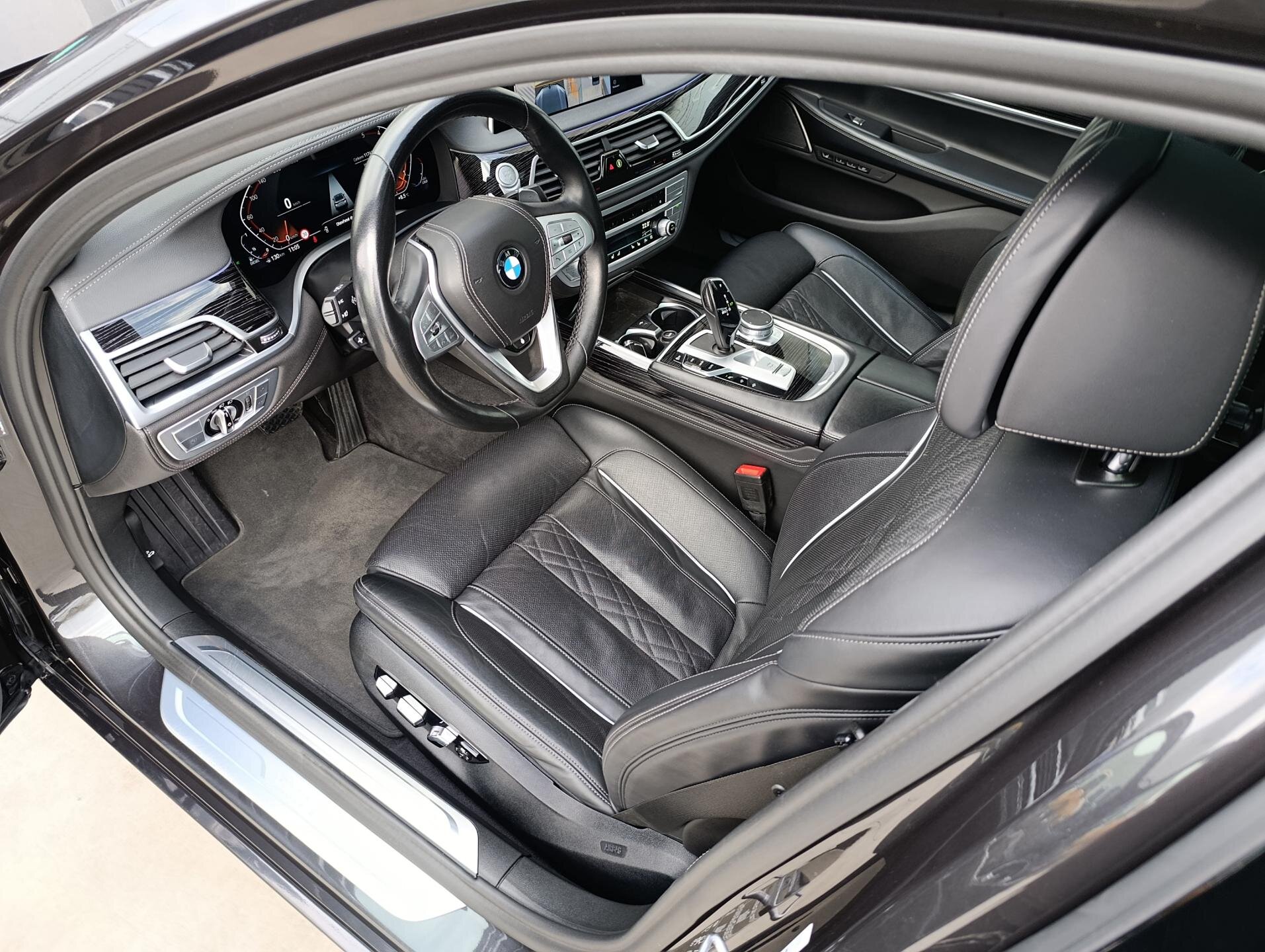 BMW Řada 7 Ostatní 3,0 l 250 kw