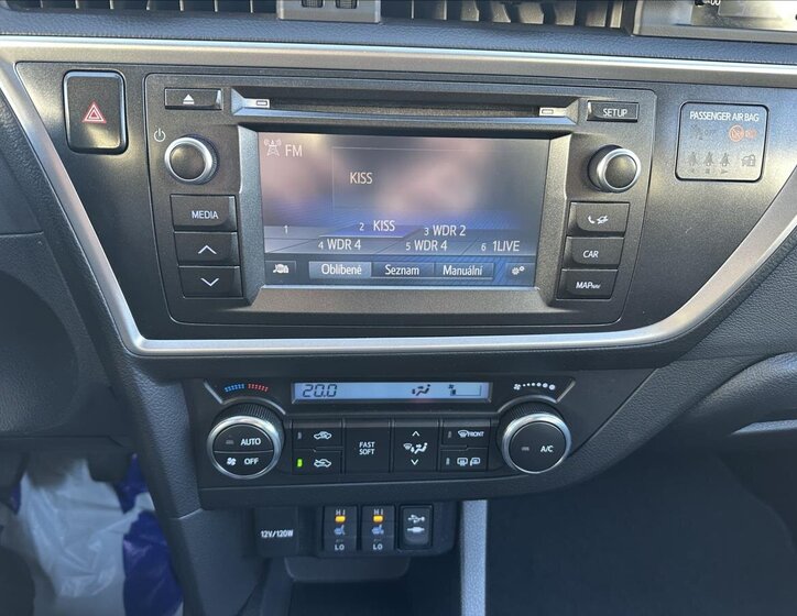 Toyota Auris Kombi 1,6 l 98 kw