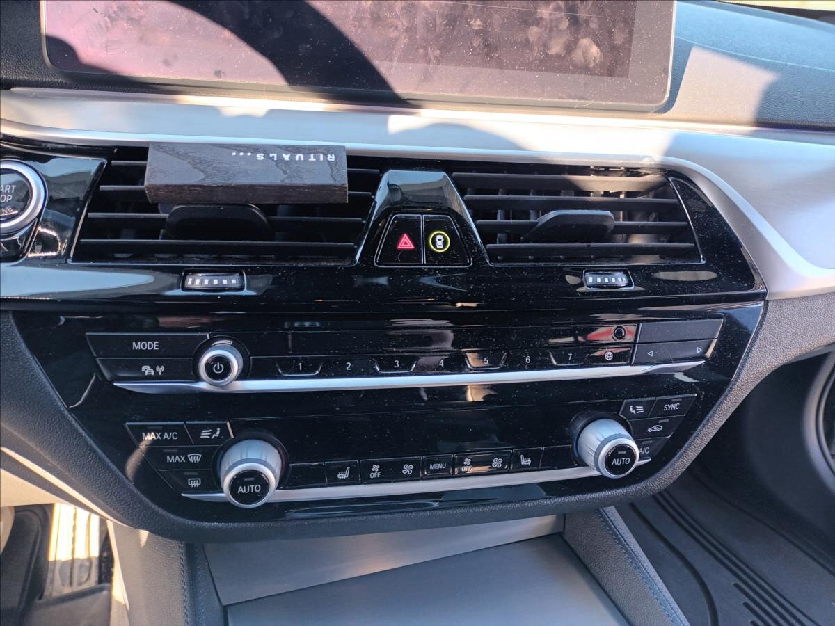 BMW Řada 5 Kombi 2,0 l 140 kw