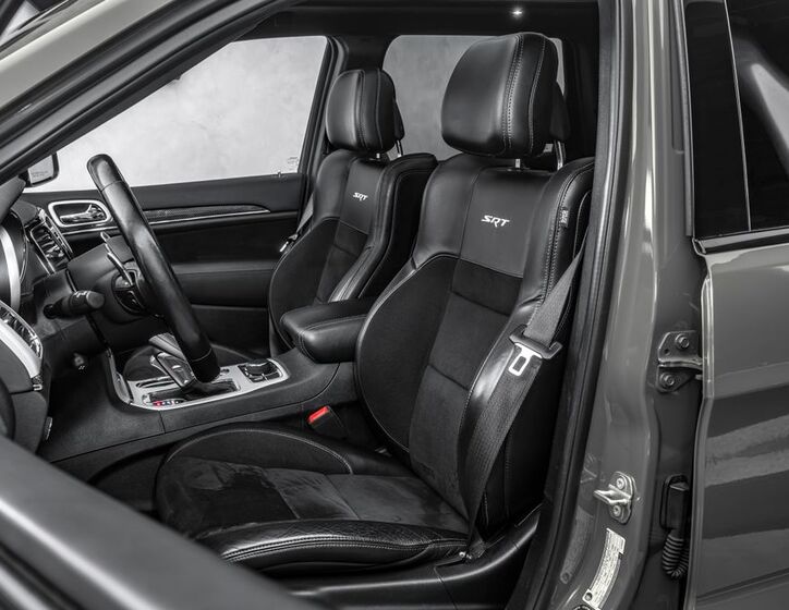 Jeep Grand Cherokee 12