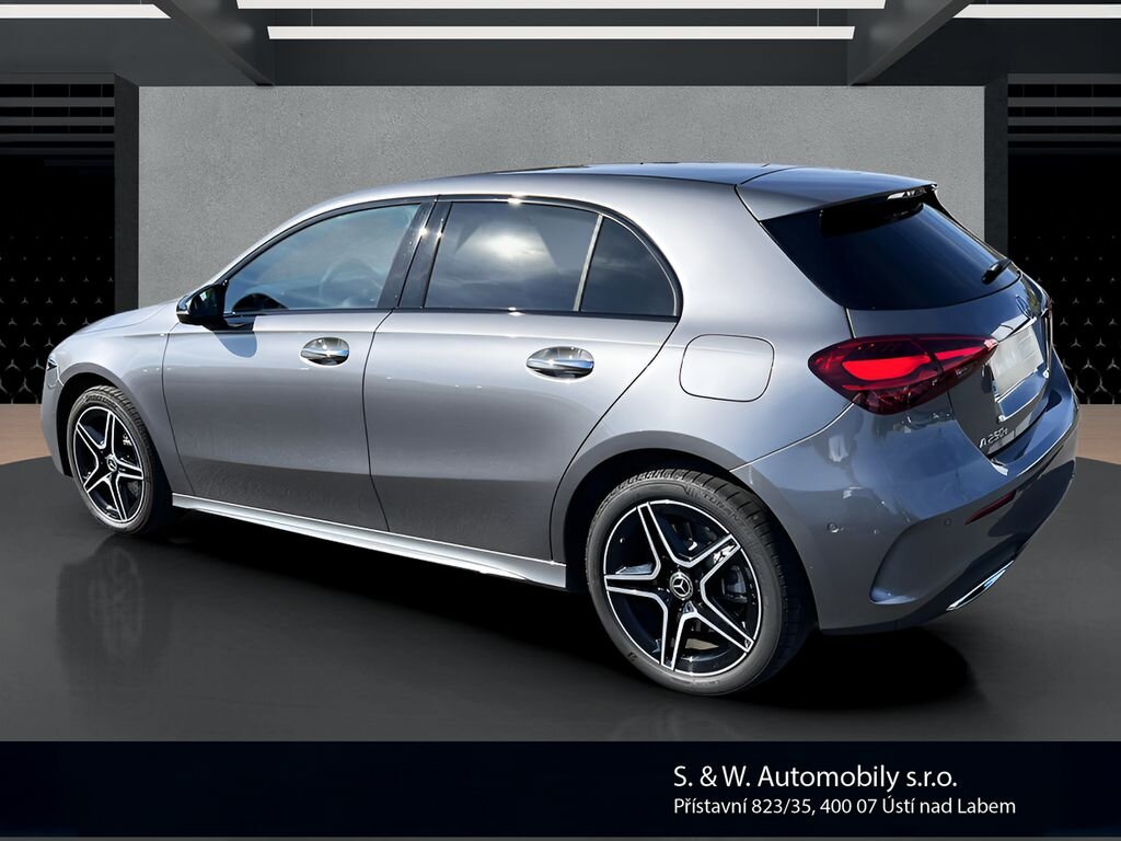 Mercedes-Benz Třídy A Hatchback 1,3 l 120 kw