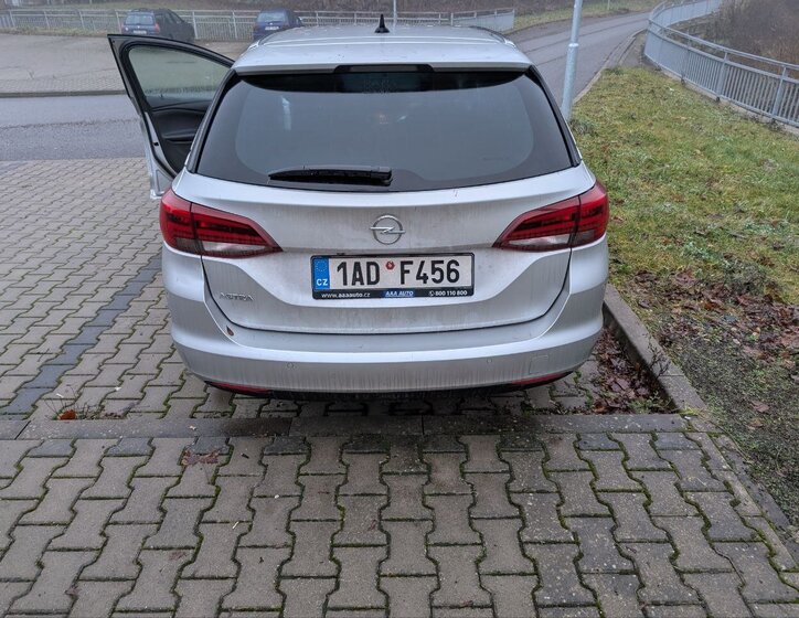 Opel Astra 2