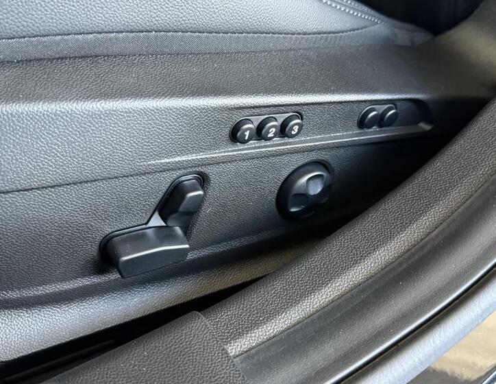 Alfa Romeo Giulia 17