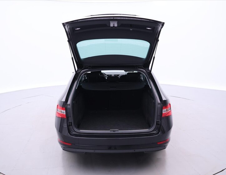 Škoda Superb Kombi 2,0 l 110 kw