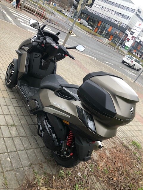 Peugeot Ostatní Kabriolet 400,0 26 kw