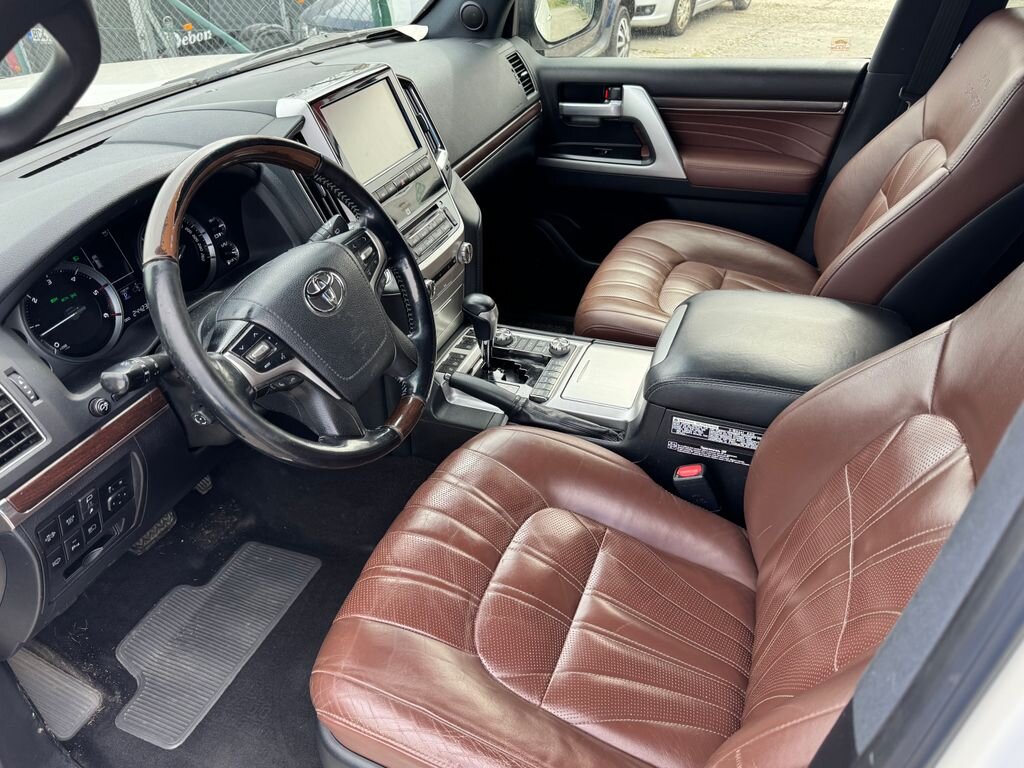 Toyota Land Cruiser SUV / Terénní 4,5 l 186 kw
