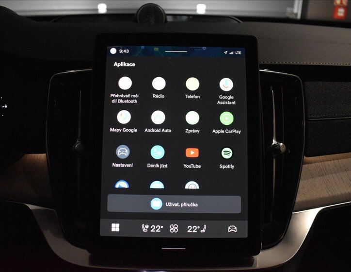 Volvo XC90 SUV / Terénní 2,0 l 228 kw