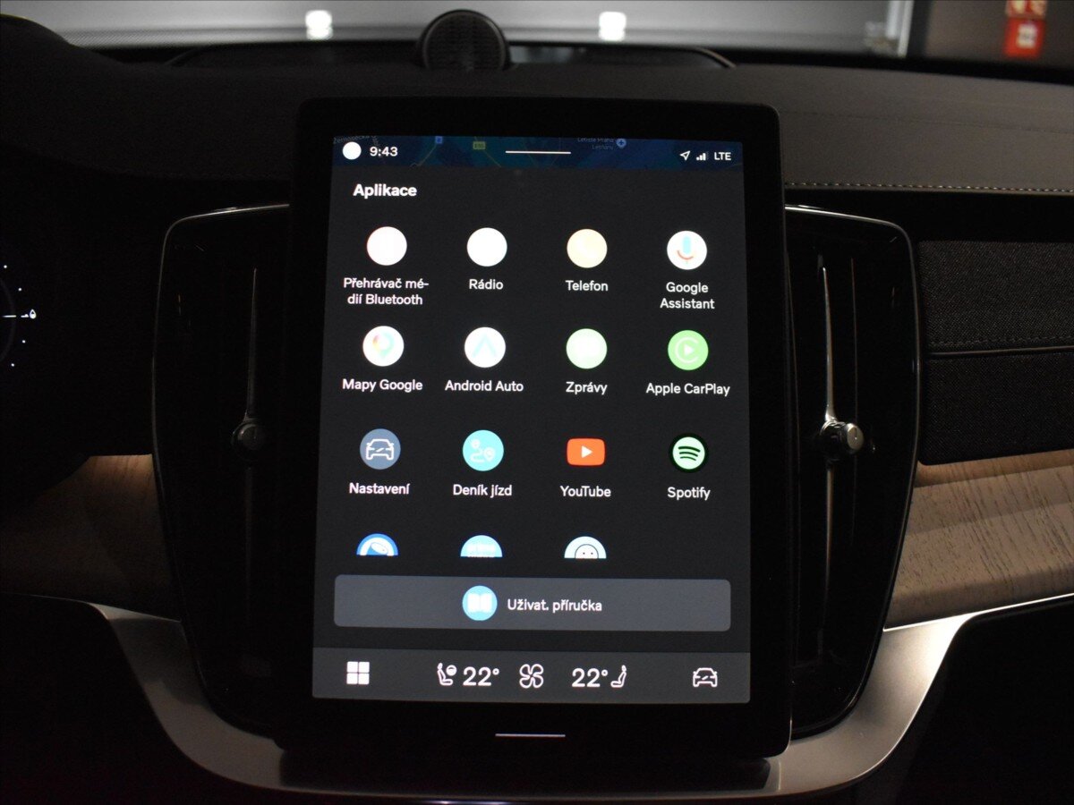 Volvo XC90 SUV / Terénní 2,0 l 228 kw