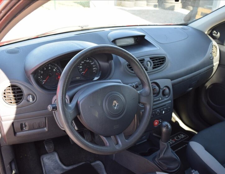 Renault Clio Kombi 1,1 l 74 kw