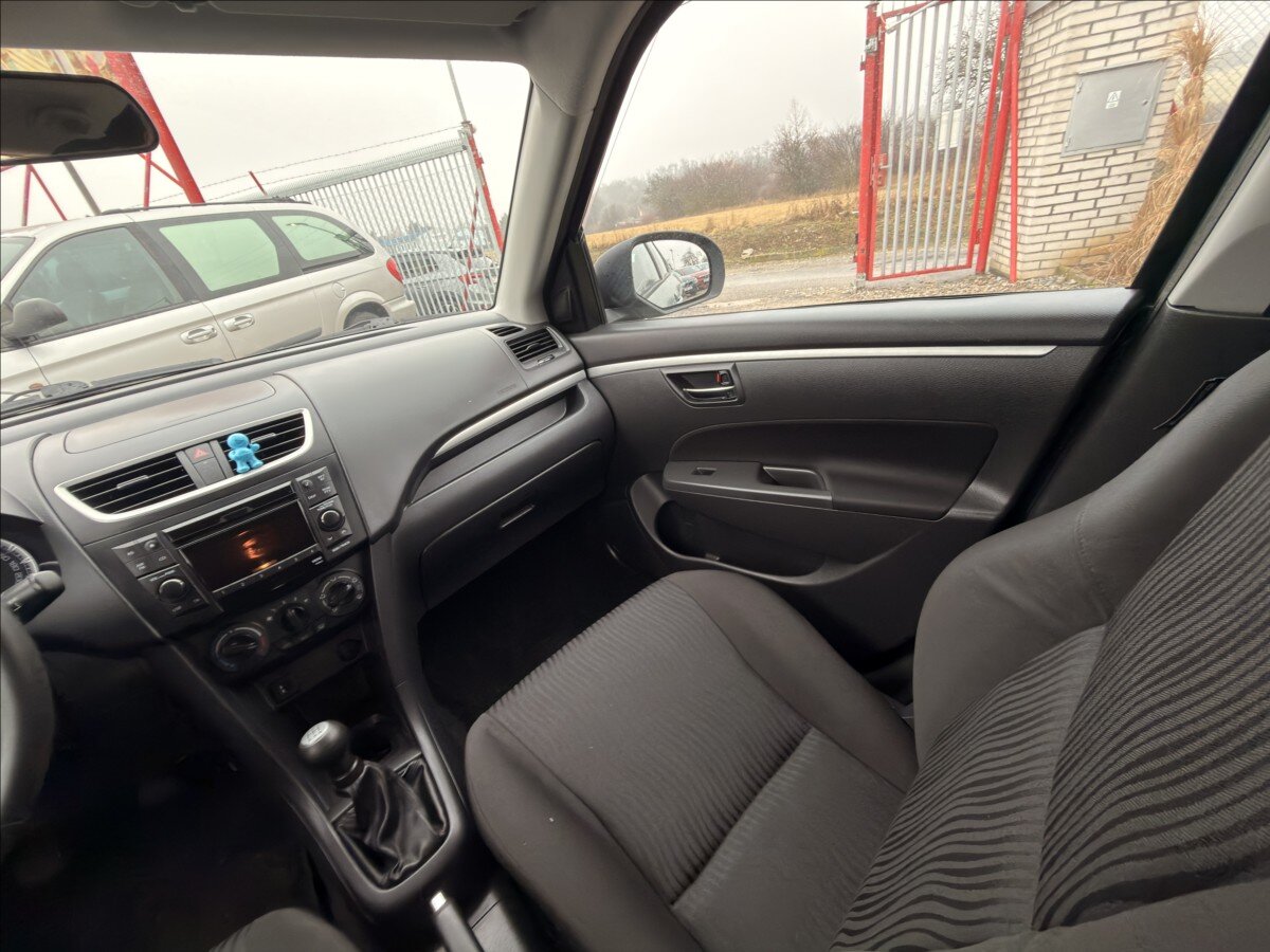 Suzuki Swift Hatchback 1,2 l 69 kw