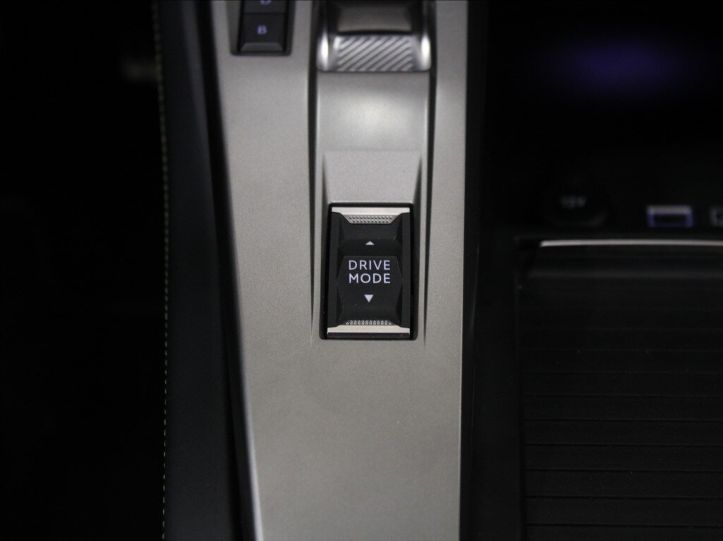 Peugeot 408 Liftback 1,6 l 165 kw