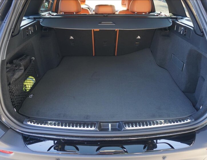 Mercedes-Benz Třídy C 9