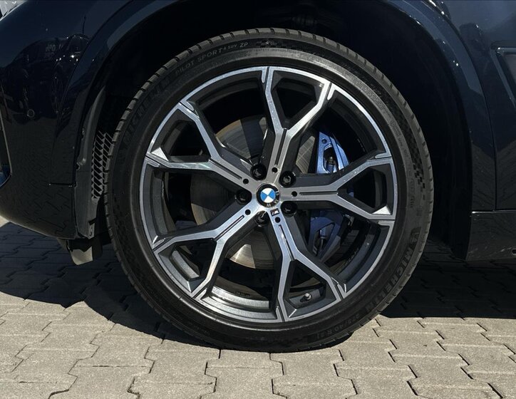 BMW X5 SUV / Terénní 3,0 l 210 kw