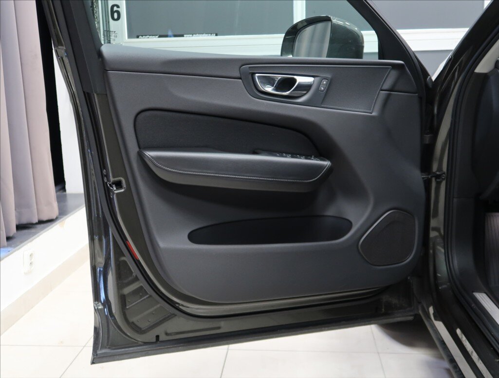 Volvo XC60 SUV 2,0 l 140 kw